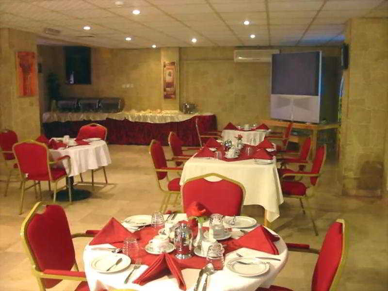 Hotel Golden Oasis Muscat Exterior photo